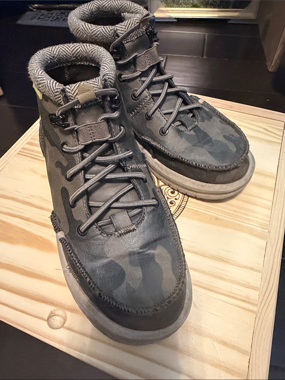 Hey Dude Gray Woodland Camouflage Bradley Boot Y 4-5 Size